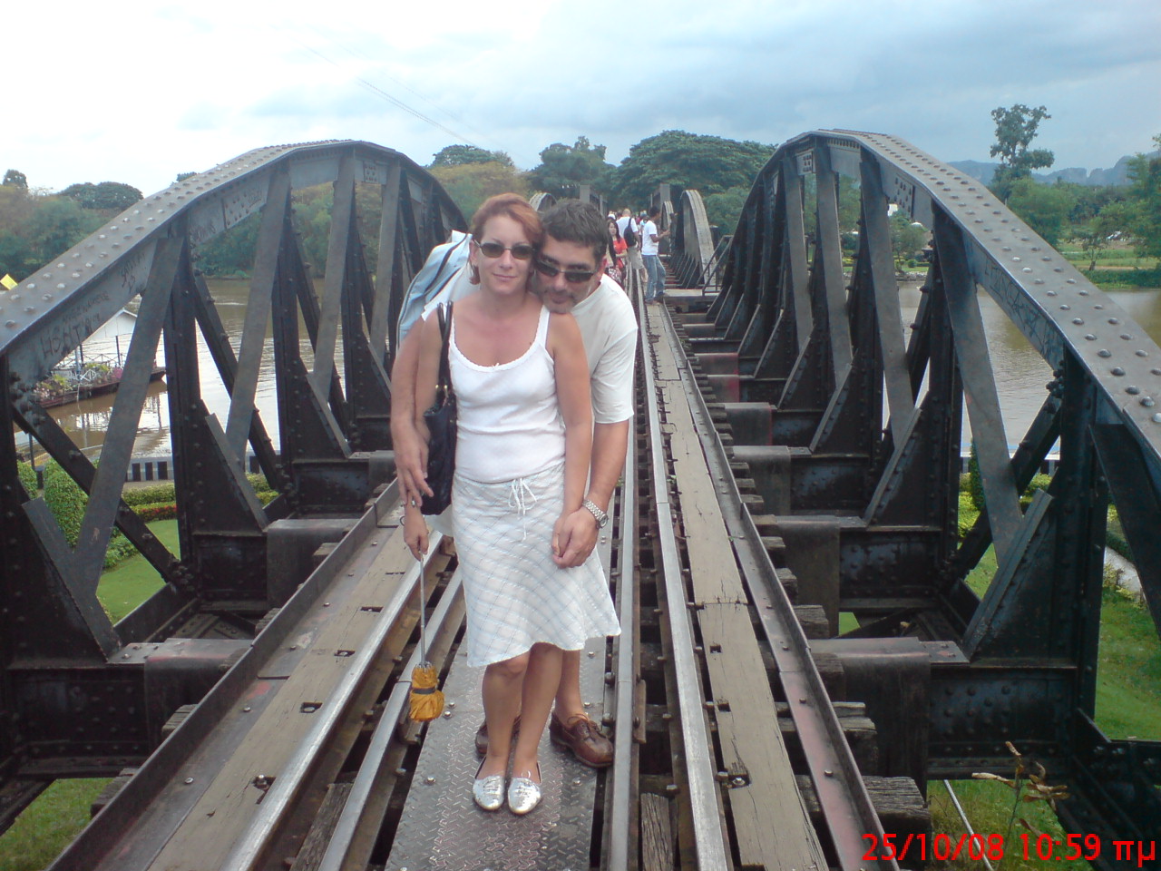 Στη γέφυρα του ποταμού Κβάι